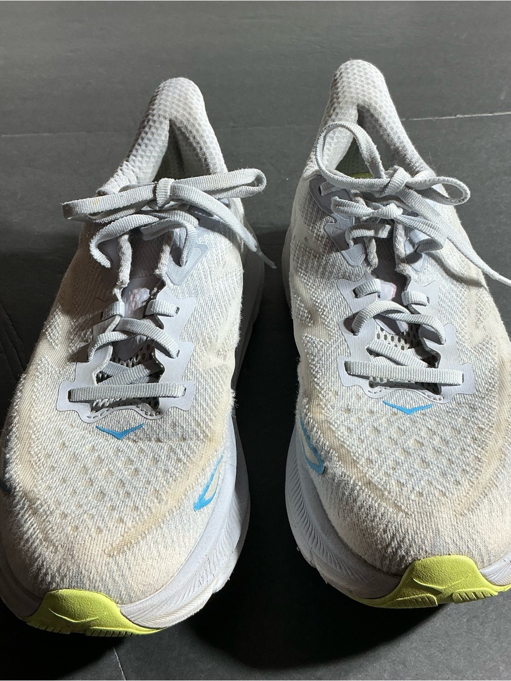 Mens White Athletic Sneakers with Yellow Accents